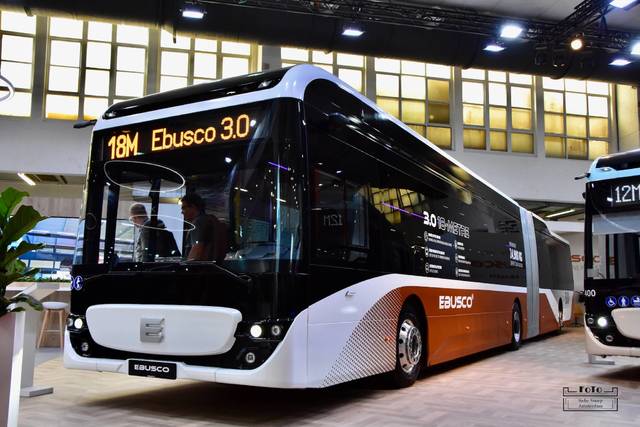 Foto van Ebusco Ebusco 3.0 (18mtr) 623 Gelede bus door SieBus