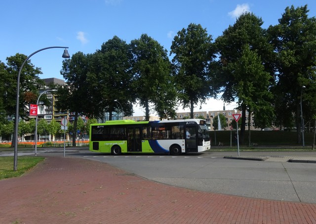 Foto van ARR VDL Ambassador ALE-106 8663 Midibus door Rotterdamseovspotter