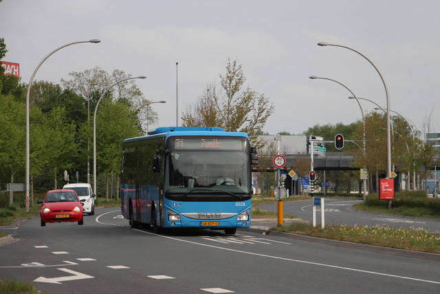 Foto van OVinIJ Iveco Crossway LE (12mtr) 5528 Standaardbus door jensvdkroft