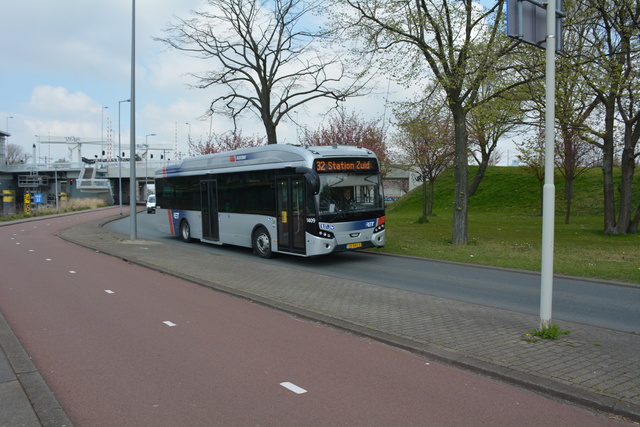 Foto van RET VDL Citea SLF-120 Electric 1409 Standaardbus door JanWillem