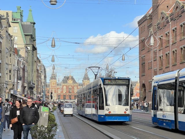 Foto van GVB Siemens Combino 2075 Tram door Stadsbus