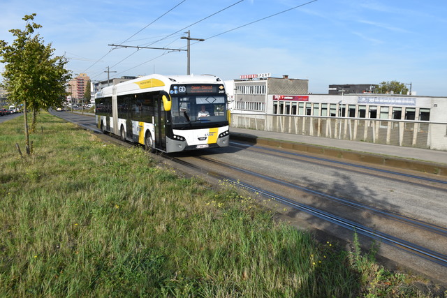 Foto van DeLijn VDL Citea SLFA-180 Hybrid 2697 Gelede bus door_gemaakt JanWillem