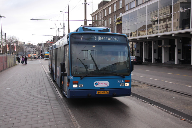 Foto van HER Van Hool AG300T 5206 Gelede bus door_gemaakt Schienenbus795