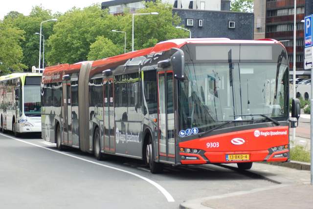 Foto van CXX Solaris Urbino 18 9303 Gelede bus door_gemaakt Treinenspotterlars2004