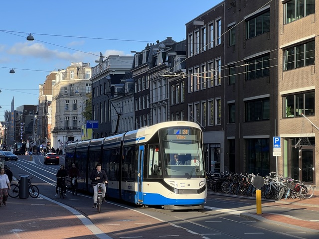 Foto van GVB 15G-tram (Urbos) 3049 Tram door Stadsbus