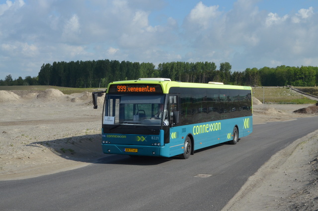 Foto van CXX VDL Ambassador ALE-120 8221 Standaardbus door CN6635