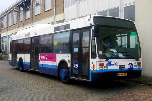 Foto van GVU Van Hool A300 LPG 4064 Standaardbus door wyke2207