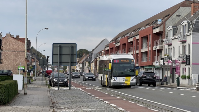 Foto van DeLijn Van Hool A309 Hybrid 2456 Midibus door_gemaakt Stadsbus