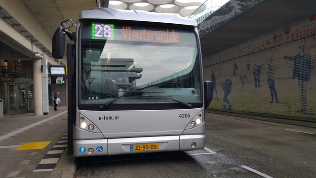 Foto van QBZ Van Hool AGG300 4205 Dubbelgelede bus door OVfotoNL