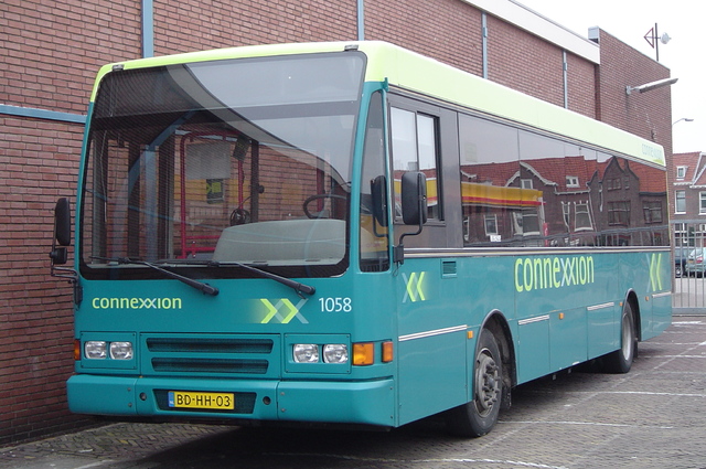 Foto van CXX Berkhof 2000NL 1058 Standaardbus door wyke2207