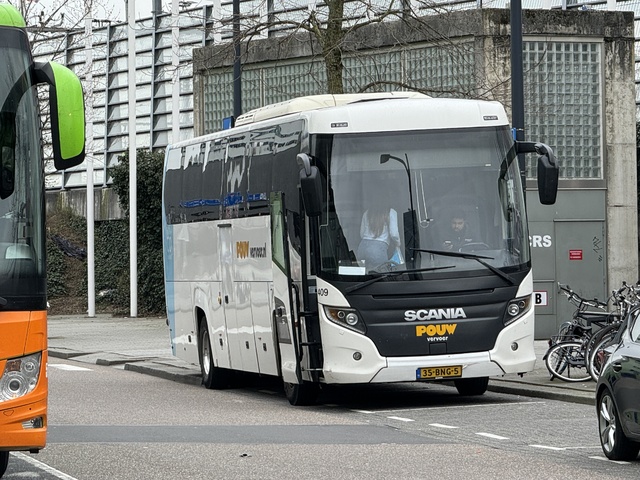 Foto van Pouw Scania Touring 409 Touringcar door Stadsbus