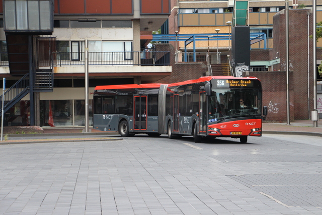 Foto van CXX Solaris Urbino 18 9327 Gelede bus door jensvdkroft