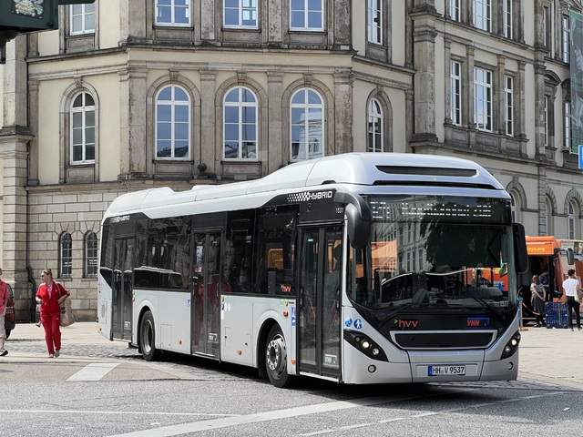Foto van VHH Volvo 7900 Hybrid 1537 Standaardbus door Stadsbus