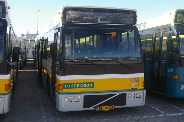Foto van CXX Berkhof Duvedec G 9065 Gelede bus door wyke2207