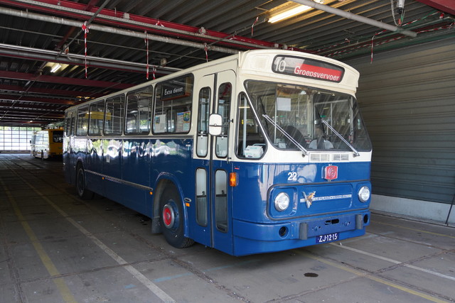Foto van SVA Leyland-Verheul Standaardstreekbus 22 Standaardbus door MarcelWijers