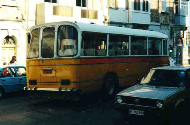 Foto van Malta Malta OV-oud 325 Standaardbus door Jelmer