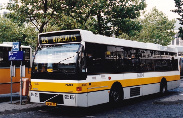 Foto van NZH Berkhof Duvedec 4880 Standaardbus door wyke2207