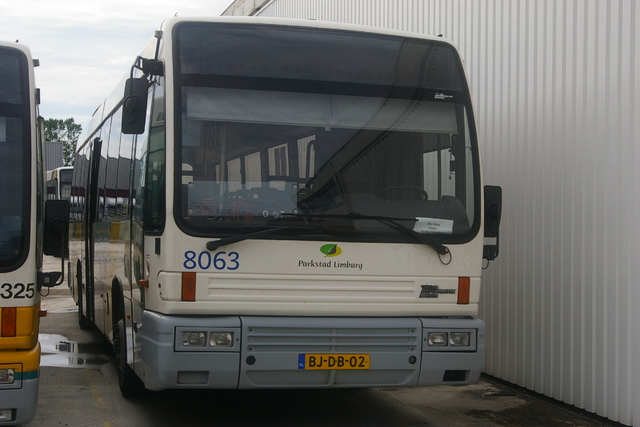 Foto van CXX Den Oudsten B95 8063 Standaardbus door_gemaakt wyke2207