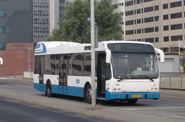 Foto van GVB Berkhof Jonckheer 261 Standaardbus door wyke2207