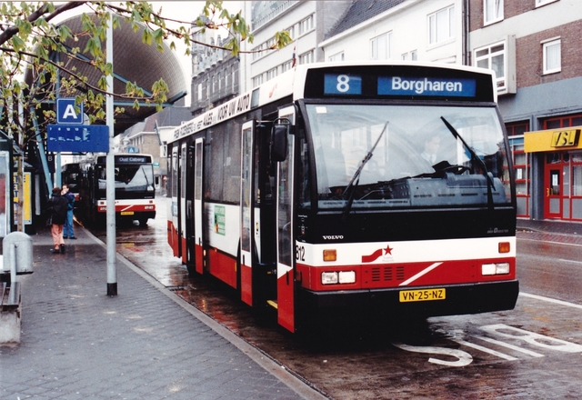 Foto van SBM Den Oudsten B88 812 Standaardbus door wyke2207