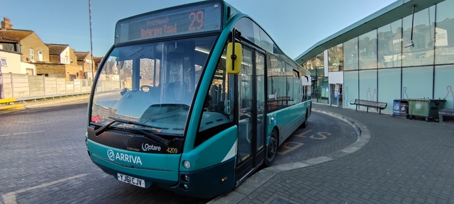 Foto van ARRUK Optare Versa 4209 Standaardbus door MHVentura