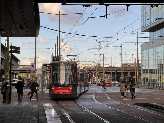 Foto van HTM Avenio 5051 Tram door Stadsbus