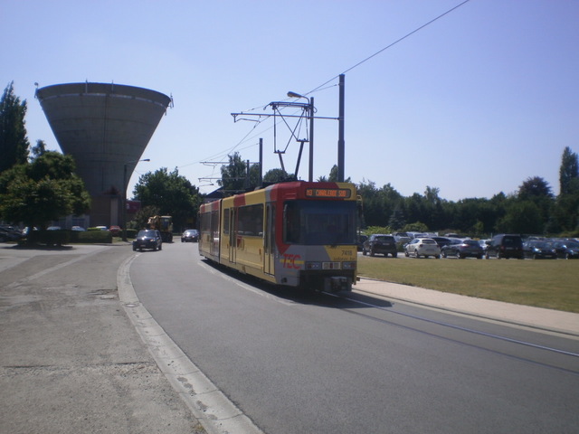 Foto van TEC BN LRV 7418 Tram door Perzik