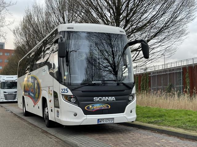 Foto van Mapo Scania Touring 6 Touringcar door Stadsbus