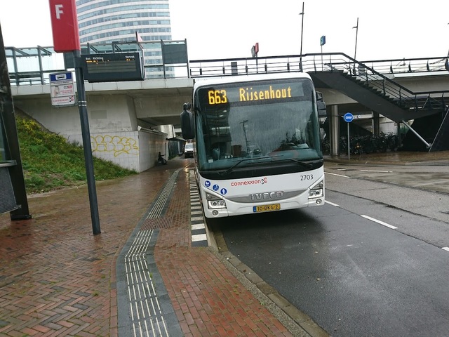 Foto van CXX Iveco Crossway LE (10,8mtr) 2703 Standaardbus door TheAgedGamer