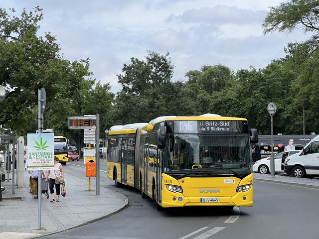 Foto van BVG Scania Citywide LFA 4645 Gelede bus door_gemaakt Stadsbus