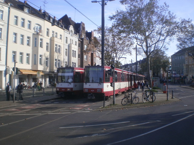 Foto van Rheinbahn Stadtbahnwagen B 4223 Tram door Perzik