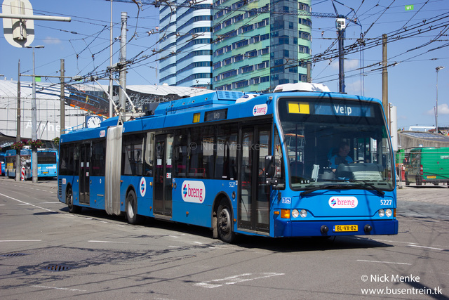 Foto van HER Berkhof Premier AT 18 5227 Gelede bus door Busentrein
