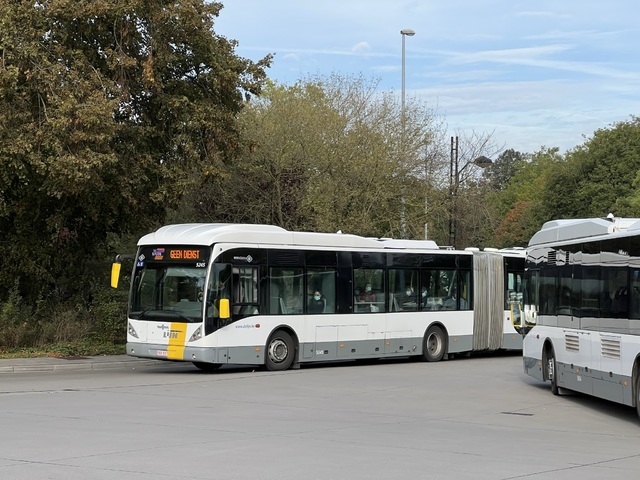 Foto van DeLijn Van Hool AG300 5245 Gelede bus door_gemaakt Stadsbus