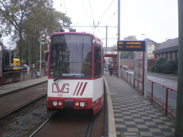 Foto van DVG Düwag GT10NC-DU 1028 Tram door Perzik
