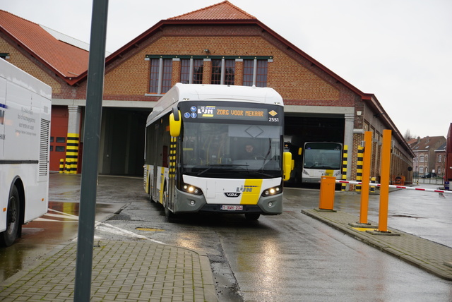 Foto van DeLijn VDL Citea SLE-120 Hybrid 2551 Standaardbus door_gemaakt Delijn821
