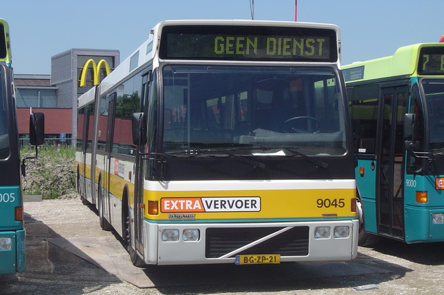 Foto van CXX Berkhof Duvedec G 9045 Gelede bus door_gemaakt wyke2207