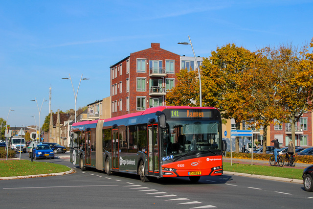 Foto van OVinIJ Solaris Urbino 18 9305 Gelede bus door busspotteramf