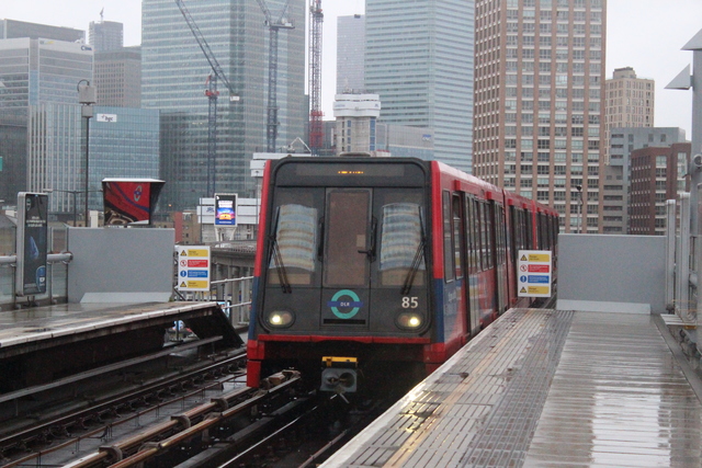 Foto van DLR Docklands B90/B92/B2K 85 Metro door_gemaakt MHVentura