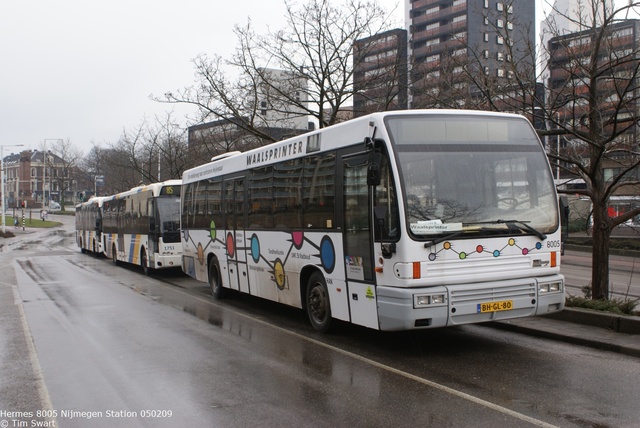 Foto van HER Den Oudsten B95 8005 Standaardbus door tsov