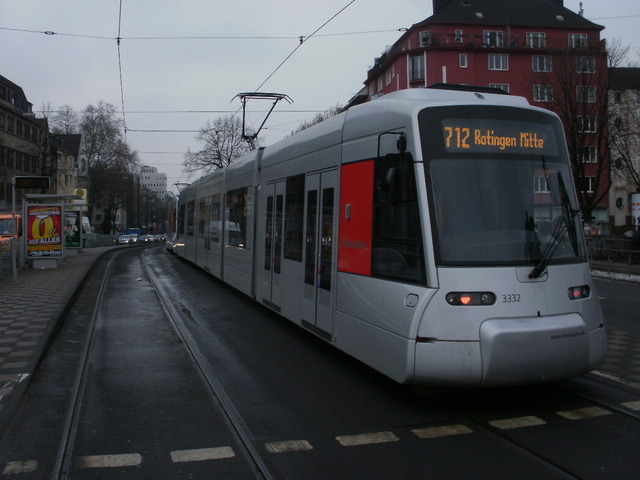 Foto van Rheinbahn NF8U 3332 Tram door_gemaakt Perzik