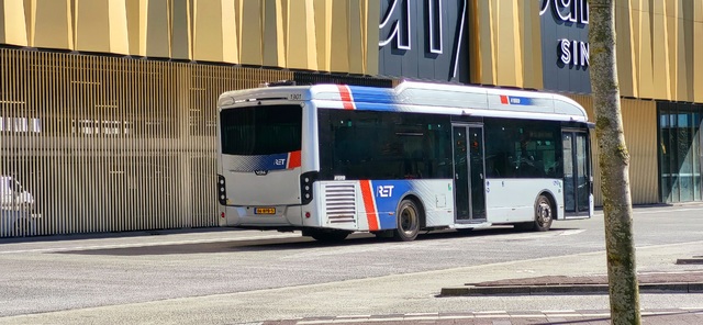 Foto van RET VDL Citea SLE-120 Hybrid 1301 Standaardbus door Ovspottervalentino