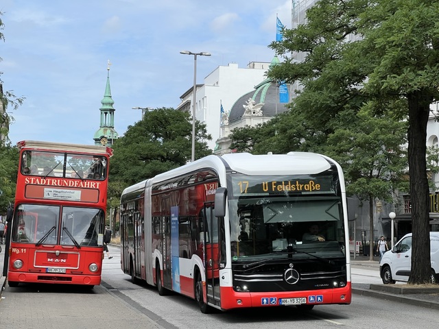 Foto van HH Mercedes-Benz eCitaro G 3206 Gelede bus door Stadsbus
