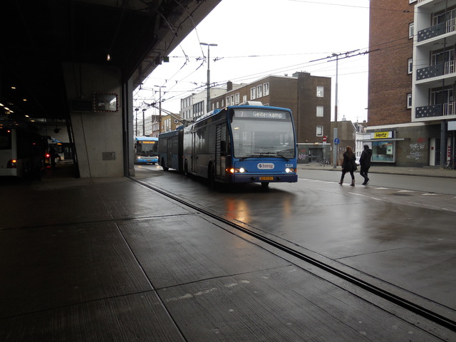 Foto van HER Berkhof Premier AT 18 5218 Gelede bus door Stadsbus
