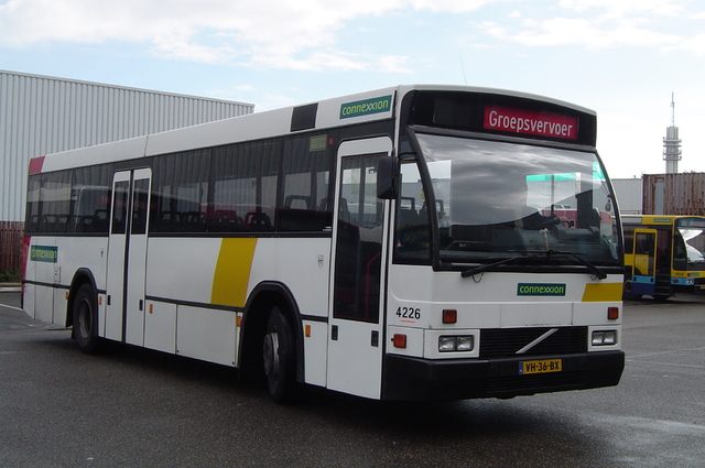 Foto van CXX Den Oudsten B88 4226 Standaardbus door wyke2207