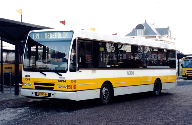 Foto van NZH Berkhof 2000NL 1068 Standaardbus door_gemaakt wyke2207