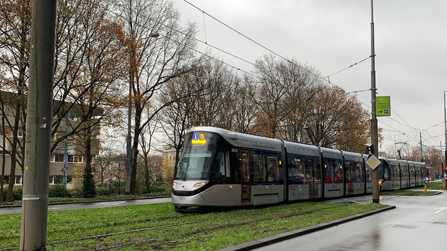 Foto van GVB 15G-tram (Urbos) 3013 Tram door Stadsbus