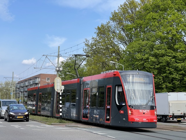 Foto van HTM Avenio 5031 Tram door Stadsbus