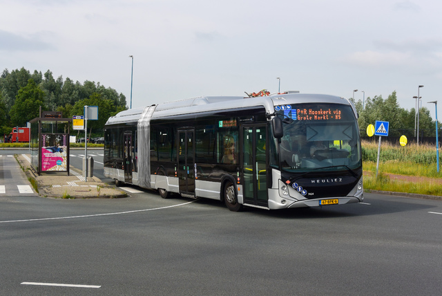 Foto van QBZ Heuliez GX437 ELEC 7424 Gelede bus door_gemaakt NLRail
