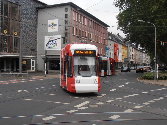 Foto van SWK Flexity Outlook Cityrunner 669 Tram door Perzik