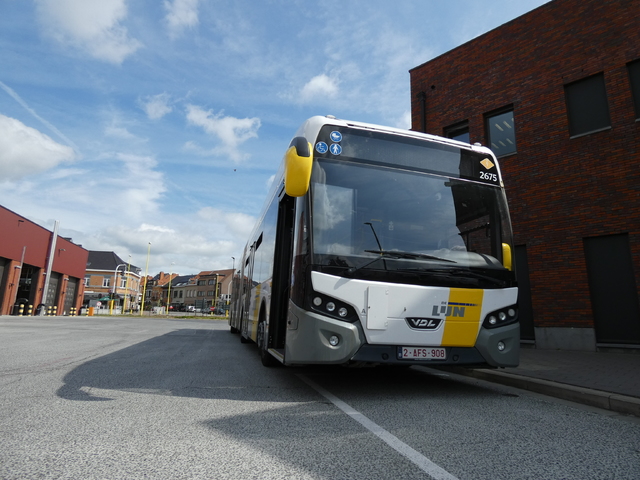 Foto van DeLijn VDL Citea SLFA-180 Hybrid 2675 Gelede bus door_gemaakt Delijn821